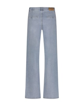 SRB4425_ColetteBleach_2.jpg
