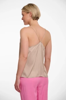 Dorothy.7002521_Desert_02.webp