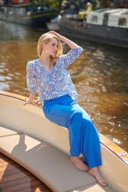 25140-Cobalt-Blauwe-Wide-Straight-Leg-Stretch-Broek-8.webp