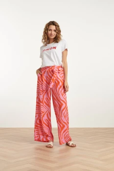 25087-Wide-Pants-Met-Dierenprint-In-Roze-En-Oranje.webp