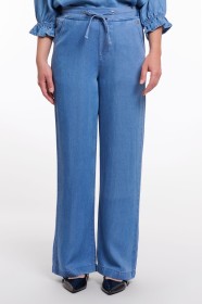 AnetteShort.7002621_Washed-blue_01_8119e283-6ce9-4eec-bdb7-b57fe254b94e.jpg