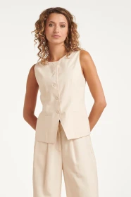 Elegant-Mouwloos-Gilet-Sand.webp