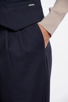JinnyRegular.7002611_Dark-navy-pinstripe_03.webp