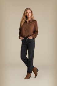 NEWSRB4995-Caitlinasidepatchblackdenim.jpg